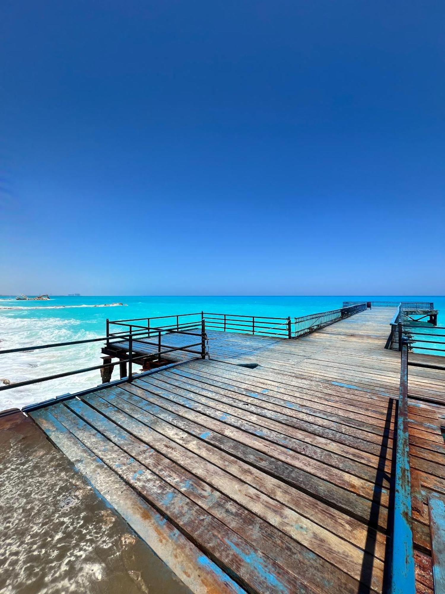 Beachfront Chalet In Green Beach, North Coast El Alamein Ngoại thất bức ảnh